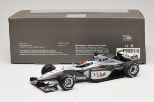 McLaren MP4-15 #1 M. Hakkinen F1 2000 Minichamps 1:18 B66962117 Metall - pilt 6/6