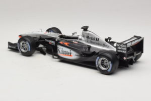 McLaren MP4-20 #9 K. Raikkonen F1 2005 Hot Wheels 1:18 H2286 Metall - pilt 5/6