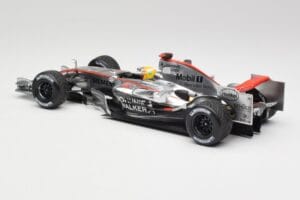 McLaren MP4-21 L. Hamilton Silverstone Test 2006 Minichamps 1:18 530061884 Metall - pilt 5/6