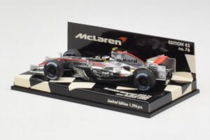 McLaren MP4-21 P. de la Rosa Test 2006 Minichamps 1:43 530064343 Metall - pilt 2/5