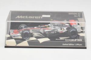 McLaren MP4-21 P. de la Rosa Test 2006 Minichamps 1:43 530064343 Metall - pilt 4/5