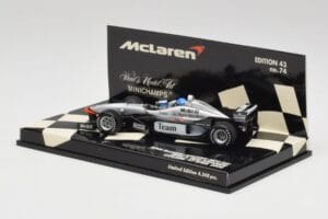McLaren MP4/98T 2-Seater M. Hakkinen / E. Hakkinen F1 2000 Minichamps 1:43 530984378 Metall - pilt 3/4
