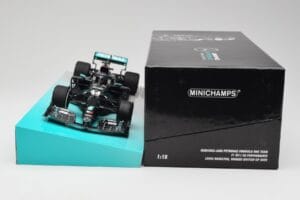 Mercedes AMG Petronas W11 #44 L. Hamilton Winner British GP 2020 Minichamps 1:18 113200444 Metall - pilt 6/7