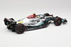 Mercedes AMG W13 E Performance Petronas #44 L. Hamilton Spanish GP 2022 Minichamps 1:18 110220044 Metall - pilt 2/7