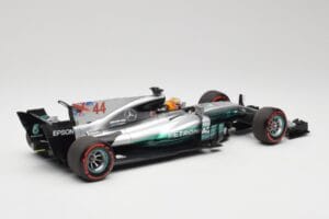 Mercedes AMG W08 EQ Power+ Petronas #44 L. Hamilton F1 World Champion 2017 Minichamps 1:18 186170044 Vaik - pilt 2/7