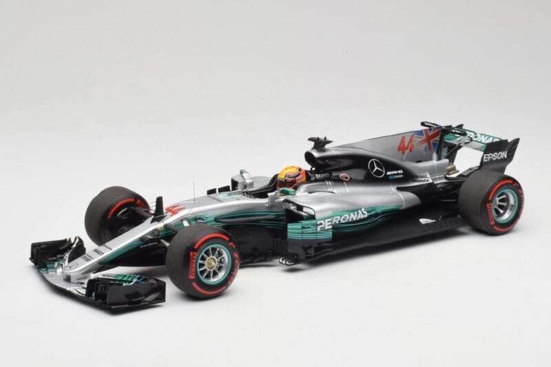 Mercedes AMG W08 EQ Power+ Petronas #44 L. Hamilton F1 World Champion 2017 Minichamps 1:18 186170044 Vaik