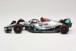 Mercedes AMG W13 E Performance Petronas #44 L. Hamilton Brazilian GP 2022 Minichamps 1:18 110222144 Vaik - pilt 3/7