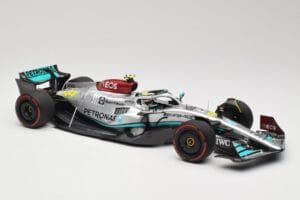 Mercedes AMG W13 E Performance Petronas #44 L. Hamilton Brazilian GP 2022 Minichamps 1:18 110222144 Vaik - pilt 4/7