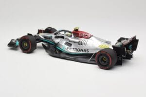 Mercedes AMG W13 E Performance Petronas #44 L. Hamilton Brazilian GP 2022 Minichamps 1:18 110222144 Vaik - pilt 5/7