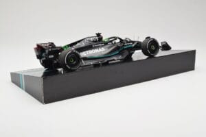 Mercedes AMG W14 E Performance Petronas #63 G. Russell Bahrain GP 2023 Minichamps 1:18 113230163 Vaik - pilt 3/7