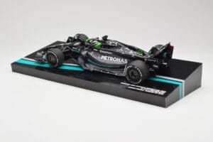 Mercedes AMG W14 E Performance Petronas #63 G. Russell Bahrain GP 2023 Minichamps 1:18 113230163 Vaik - pilt 5/7