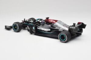 Mercedes AMG W12 #44 L. Hamilton Bahrain GP 2021 Minichamps 1:18 110210144 Metall - pilt 5/7