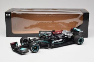 Mercedes AMG W12 #44 L. Hamilton Bahrain GP 2021 Minichamps 1:18 110210144 Metall - pilt 6/7