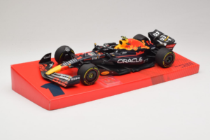 Red Bull Racing RB18 #1 M. Verstappen Oracle Winner Dutch GP 2022 Minichamps 1:18 113223501 Metall - pilt 2/7