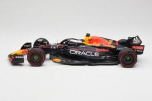 Oracle Red Bull Racing RB18 #1 M. Verstappen Winner Belgian GP 2022 Minichamps 1:18 110221401 Metall - pilt 5/7