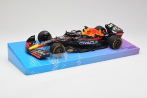 Red Bull Racing RB18 #1 M. Verstappen Winner Miami GP 2022 Minichamps 1:18 113220501 Metall - pilt 2/7
