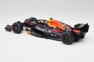 Oracle Red Bull Racing RB18 #11 S. Perez Monaco GP Winner Rain Tyre Version 2022 Minichamps 1:18 110222711 Metall - pilt 5/7