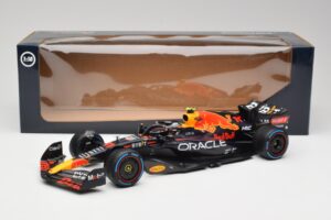 Oracle Red Bull Racing RB18 #11 S. Perez Monaco GP Winner Rain Tyre Version 2022 Minichamps 1:18 110222711 Metall - pilt 7/7