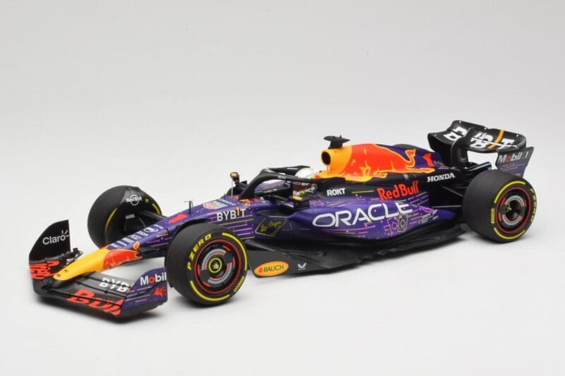 Oracle Red Bull Racing RB19 #33 M. Verstappen Las Vegas GP Winner 2023 Minichamps 1:18 110232201 Vaik