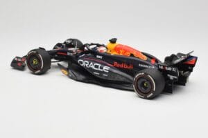 Oracle Red Bull Racing RB20 #1 M. Verstappen Winner Bahrain GP 2024 Minichamps 1:18 110240101 Metall - pilt 5/7