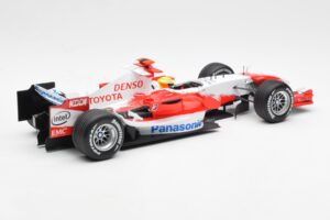 Panasonic Toyota Racing TF106 #8 R. Schumacher F1 2006 Minichamps 1:18 100060007 Metall - pilt 2/6