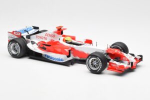 Panasonic Toyota Racing TF106 #8 R. Schumacher F1 2006 Minichamps 1:18 100060007 Metall - pilt 4/6