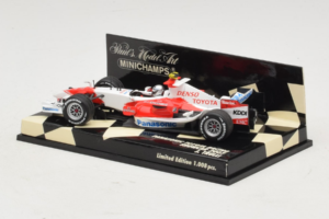 Toyota J. Trulli Panasonic Toyota Racing Showcar F1 2007 Minichamps 1:43 400070082 Metall - pilt 3/5