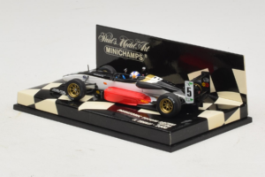 Toyota TF106 #12 J. Trulli Panasonic Toyota Racing F1 2006 Minichamps 1:43 400060008 Metall - pilt 3/5