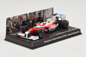 Panasonic Toyota Racing TF109 K. Kobayashi F1 2009 Minichamps 1:43 413090210 Metall - pilt 2/5