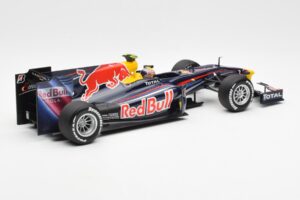 Red Bull RB6 #7 M. Webber Red Bull Racing Showcar 2010 Minichamps 1:18 150100076-R1 Metall - pilt 2/6