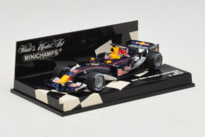 Red Bull Racing RB1 V. Liuzzi Test Driver F1 2005 Minichamps 1:43 400050115 Metall - pilt 2/5