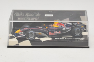 Red Bull Racing RB1 V. Liuzzi Test Driver F1 2005 Minichamps 1:43 400050115 Metall - pilt 5/5