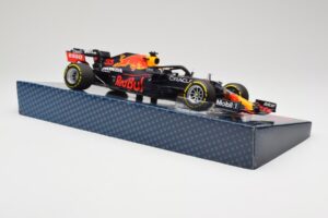 Red Bull Racing Honda RB16B #33 M. Verstappen Emilia Romagna GP 2021 Case Edition Minichamps 1:18 113210133 Vaik - pilt 4/7