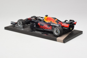 Red Bull Racing RB16B #33 M. Verstappen Monaco GP Winner 2021 Minichamps 1:18 113210533-R1 Vaik - pilt 5/6