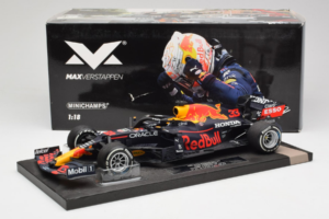 Red Bull Racing RB16B #33 M. Verstappen Monaco GP Winner 2021 Minichamps 1:18 113210533-R1 Vaik - pilt 6/6