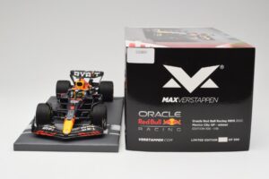 Oracle Red Bull Racing RB18 #33 M. Verstappen Mexican GP 2022 Minichamps 1:18 113222001 Vaik - pilt 6/7