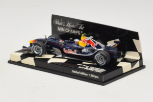 Red Bull Racing RB2 R. Doornbos Test Driver F1 2006 Minichamps 1:43 400060037 Metall - pilt 3/5