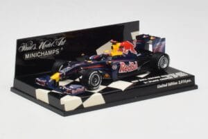 Red Bull Racing Renault RB5 #14 M. Webber Race Car 2009 Minichamps 1:43 400090114 Metall - pilt 2/5