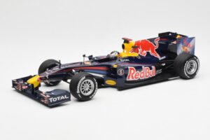 Red Bull Racing Renault RB5 #5 S. Vettel Showcar 2010 Minichamps 1:18 153100175 Metall