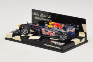Red Bull Racing RB6 S. Vettel F1 Showcar 2010 Minichamps 1:43 400100075 Metall - pilt 3/5