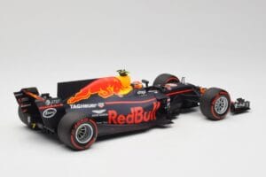 Red Bull Racing RB13 Tag Heuer #33 M. Verstappen Australian GP 2017 Minichamps 1:18 110170033 Vaik - pilt 2/7