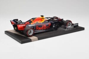 Red Bull RB15 #33 M. Verstappen Brazil GP Winner 2019 Minichamps 1:18 113191933 Metall - pilt 3/7