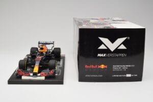 Red Bull RB16B #33 M. Verstappen France GP Winner 2021 Minichamps 1:18 113210833 Metall - pilt 7/7
