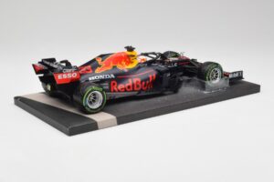 Red Bull RB16B #33 M. Verstappen Emilia Romagna GP Winner 2021 Minichamps 1:18 113210233T Metall - pilt 3/6