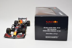 Red Bull RB16B #33 M. Verstappen Emilia Romagna GP Winner Mid Race Tyres 2021 Minichamps 1:18 110210133 Metall - pilt 7/7