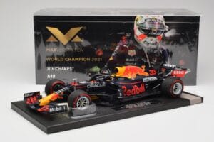 Red Bull RB16B #33 M. Verstappen Abu Dhabi GP 2021 Winner Missing Figurine & Pitboard Minichamps 1:18 113212333 Vaik - pilt 7/7