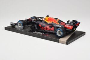 Red Bull RB16B #33 M. Verstappen Belgian GP 2021 Winner Minichamps 1:18 113211333 Vaik - pilt 5/7