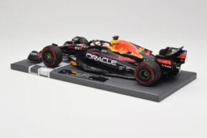 Red Bull RB18 Oracle #1 M. Verstappen Dutch GP 2022 Winner Minichamps 1:18 113221501 Vaik - pilt 5/7