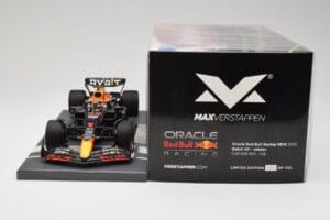 Red Bull RB18 Oracle #1 M. Verstappen Dutch GP 2022 Winner Minichamps 1:18 113221501 Vaik - pilt 6/7