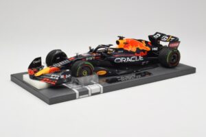 Red Bull RB18 #1 M. Verstappen Emilia Romagna GP 2022 Winner Minichamps 1:18 113220401 Vaik - pilt 2/7